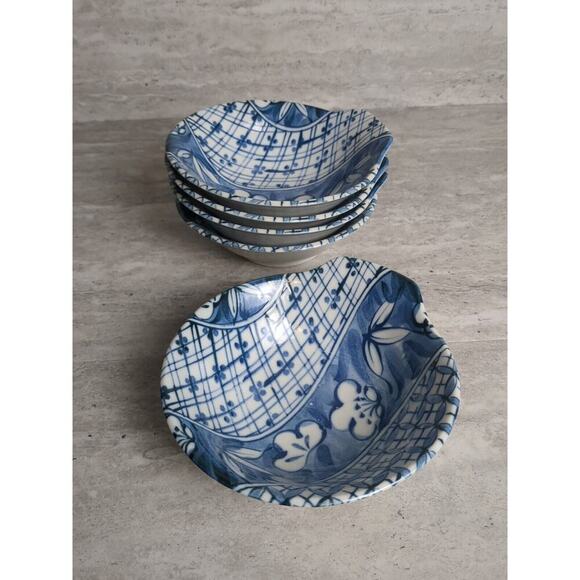 Unmarked Other - Set of 5 Blue & White Ceramic Japanese Soup Bowls